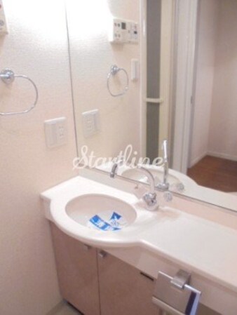 スカイコート新宿壱番館の物件内観写真